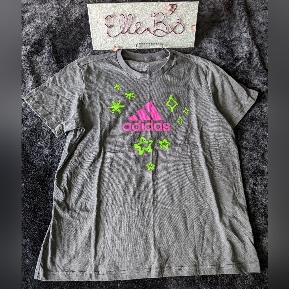NWOT Adidas Tee L